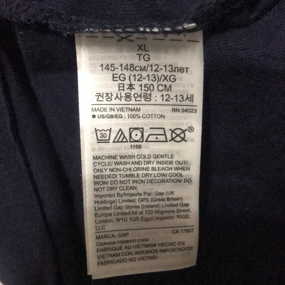 Full sleeve T-shirt with flippable sequins (Gap) - Picture 4 of 4